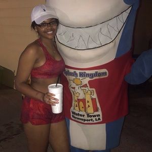 Meet your Posher, Kendriana